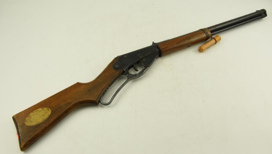 Vintage Daisey Red Ryder Carbine BB gun with small tube of BB’s some surface rust