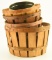 Lot #57 - Vintage Maryland Biscuit Company Crackers tin, (4) vintage baskets