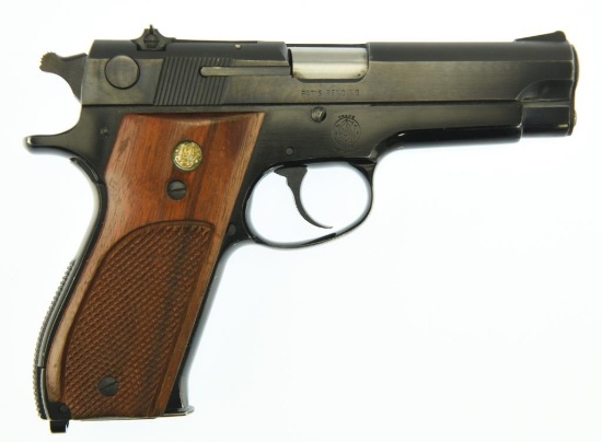 MANUFACTURER/IMP BY: SMITH & WESSON, MODEL: 39-2, ACTION TYPE: Semi Auto Pistol, CALIBER/GA: