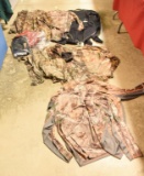 Entire tote full of men’s hunting  clothes to