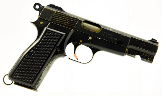 Lot #2076 - WWII Nakata Tokyo Browning model 1935 9mm Parabellum Hi-Power prop/collectable gun