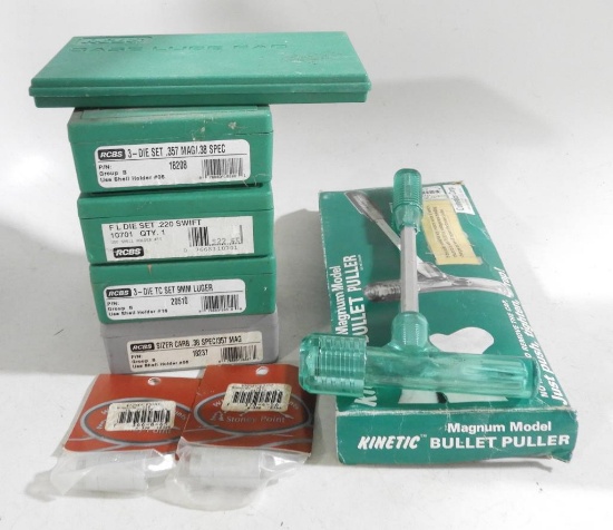 Lot #2173 - Reloading lot: Quinetics Corp Magnum model Bullet puller in box, Large Qty of RCBS