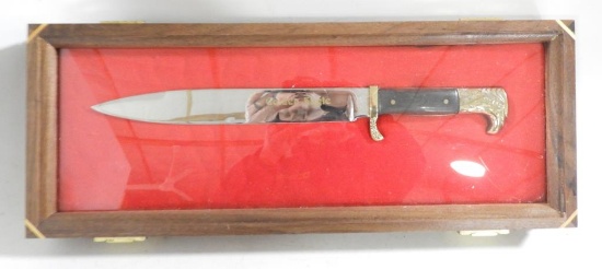 Lot #2221 - Kershaw Model 4052 Original Golden Eagle Bayonet Dagger in glass fitted presentation
