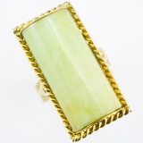 Vintage 14K yellow gold jade ring