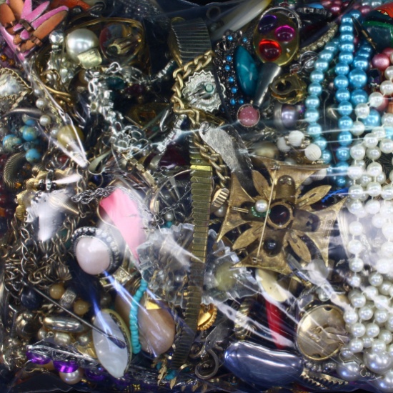 Lot of 14.4 lbs of estate fashion jewelry