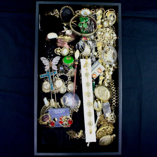 Lot of better vintage jewelry