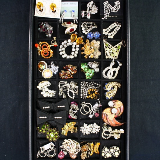 Lot of 42 pairs of vintage rhinestone earrings