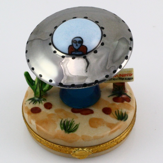 Vintage Artoria Limoges hand-painted limited edition UFO porcelain trinket box