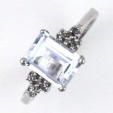 Estate 10K white gold diamond & aquamarine ring