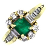 Estate 14K yellow gold diamond & natural emerald ring