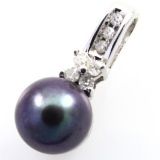 Estate 10K white gold diamond pearl pendant