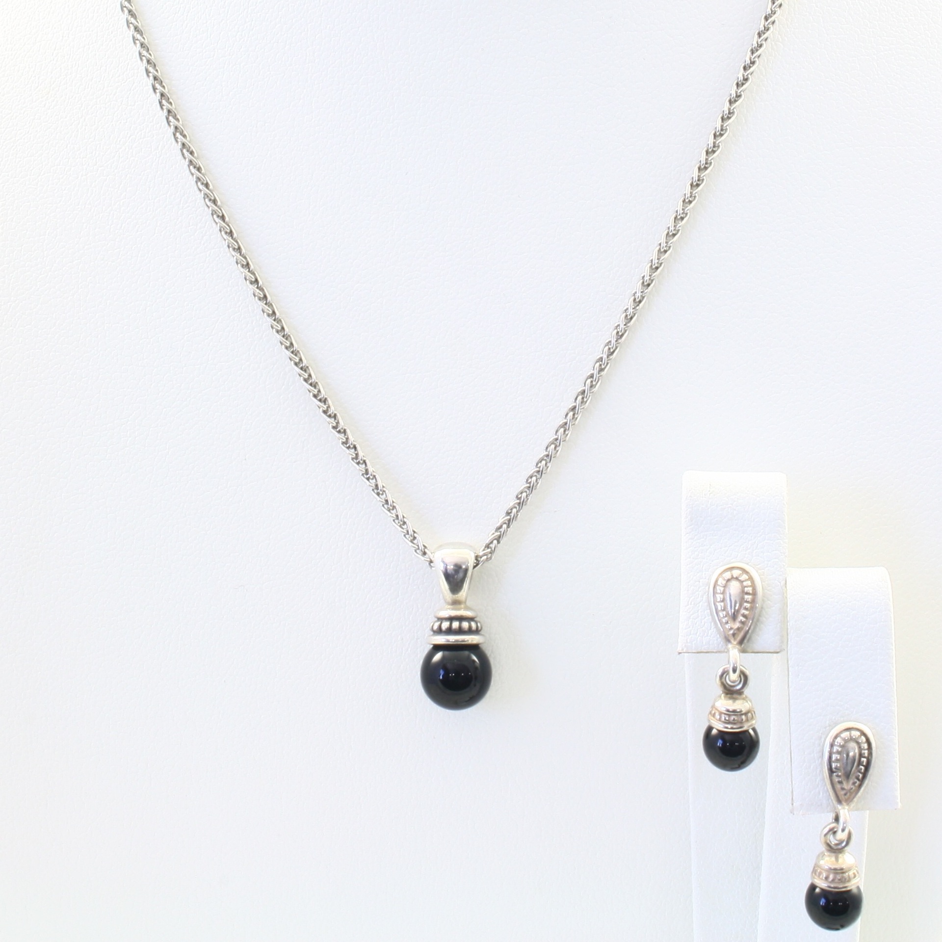 James avery necklace store and earring set