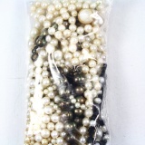 Lot of genuine pearl strands & individual pieces: 280.00 grams in mixed types