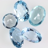 Unmounted blue topaz