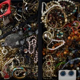 Lot of 9.0lbs of estate fashion jewelry