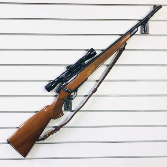 Estate Remington M-660 bolt-action rifle, .243 WIN cal
