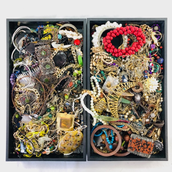 Lot of 10.0 lbs of estate fashion jewelry