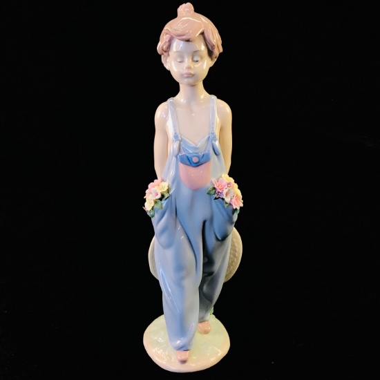 Estate Lladro #7650 "Pocket Full of Wishes" porcelain figurine with original box