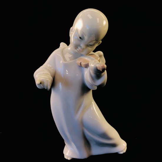 Estate Lladro #4536 "Chinese Angel" porcelain figurine with original box