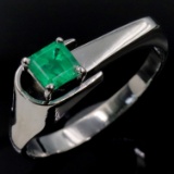 Estate unmarked 18K natural emerald ring
