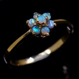 Estate 10K yellow gold opal cluster ring