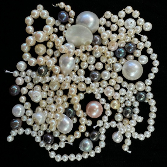 Lot of cultured, made & baroque pearls