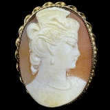 Estate genuine hand-carved shell cameo pin/pendant