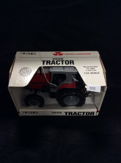 Massey-Ferguson 3050 Toy Tractor 1/32 Scale