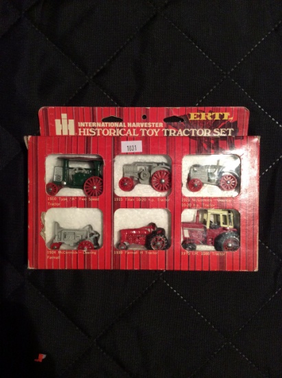 Ertl Historical Toy Tractor Set IH