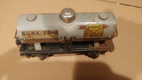 Lionel O Gauge 2654 Sunoco Tank Car, Some Rust