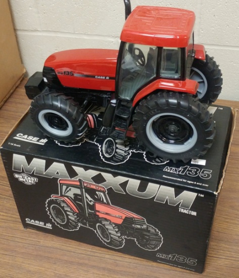 Case IH 135 Maxxum 1/16