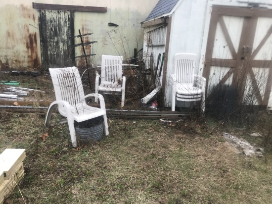 6 Plastic Lawn Chairs
