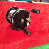 Shakespeare Service no. 1942 md. 33 Fishing Reel