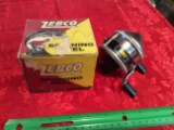 Zebco md. 33 Fishing Reel w/ Original Box