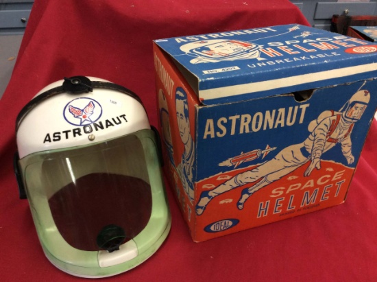 Ideal Space Helmet, Astronaut