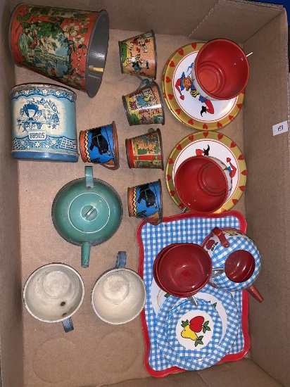 Vintage Tin Play Dishes