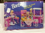 Barbie Deluxe Kitchen