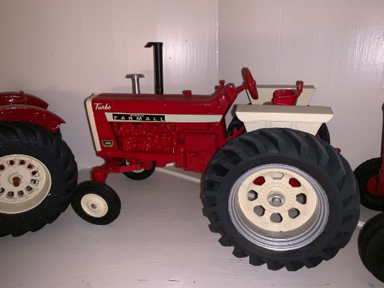 Farmall 1206 Turbo Diesel 1/16 Scale Toy Tractor