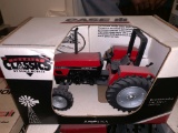 Case 4230 1/16 Scale Toy Tractor with Box