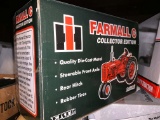Farmall Collector Edition 1/16 Scale Toy Tractor with Box