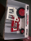 International 1468 1/16 Scale Toy Tractor with Box