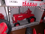 Farmall 130 1/16 Scale Toy Tractor with Box