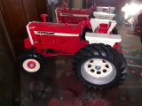 Farmall 1206 Diesel Turbo MFWD 1/16 Scale Toy Tractor