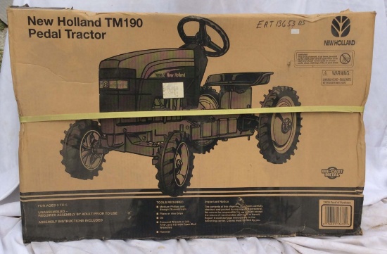 New Holland TM190 Pedal Tractor