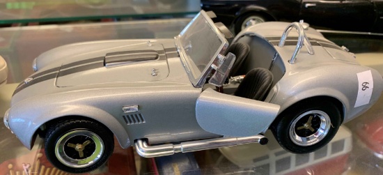 1/18 Scale Shelby Cobra