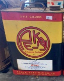 Pe-kay 2 Gallon Oil Can