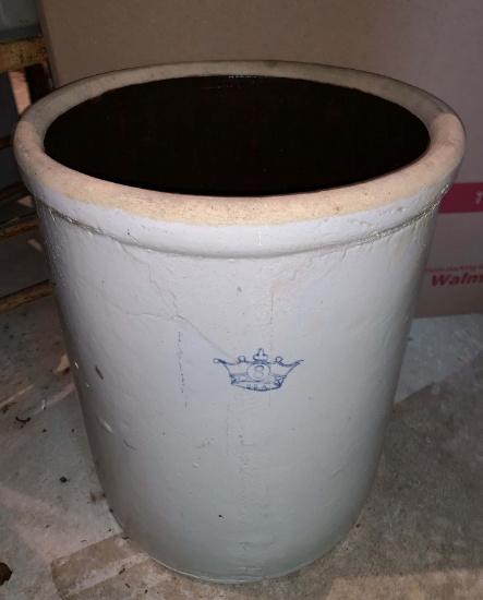 8 Gallon Crock