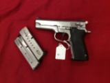 Smith & Wesson Md. 5906 9mm Pistol with clips