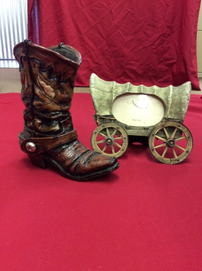 Western Boot Décor & Covered Wagon Picture Frame Set