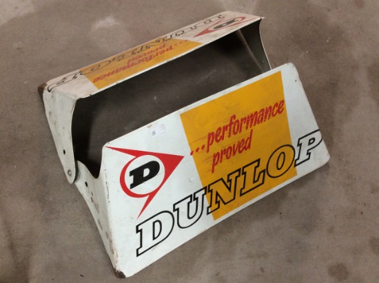 Dunlop Tire Display